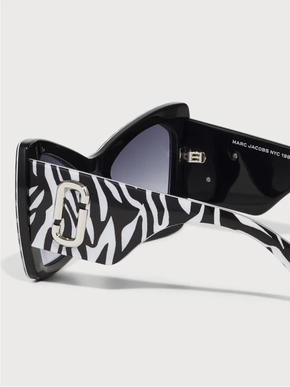 Pre-order Marc Jacobs Sunglasses, New 185 - Picture 6 of 16